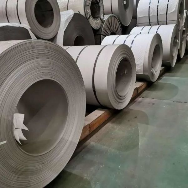 Hot Rolled Stainless Steel 304 Coil , Mill Edge 304 Stainless Steel Coil
