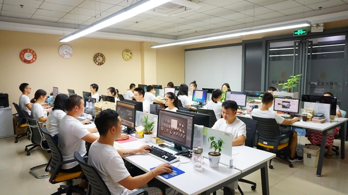 OEM Тренди 925 Стерлинговая серебряная сердечная подвеска Ожерелье с гипоаллергенным австрийским кристаллом