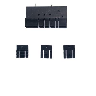 Extrusion de dissipateur de chaleur LED à couleur personnalisée pour la dissipation de chaleur dans les applications lourdes