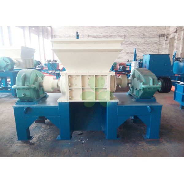 Wood Double Shaft Shredder Machine Big Torque Low Noise 37×2 KW Power