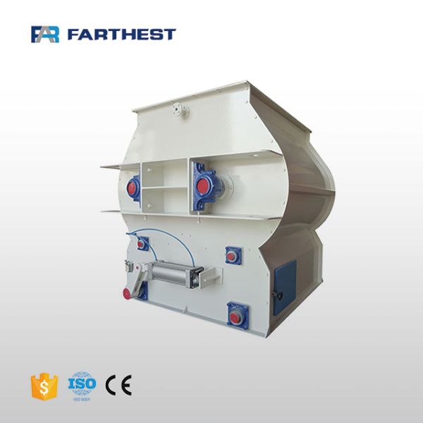 China Manufacturer CE Approved 2 Ton Horizontal Cattle and Sheep Feed Mixer Machine