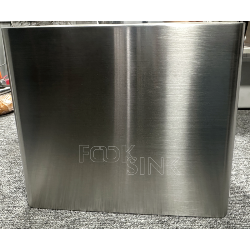 Factory Wholesale Hospital Workstation Sluice Hopper Sinks Stainless Steel Hot Selling 1600x560mm Waste Disposal Sink For Clinic Laboratory
