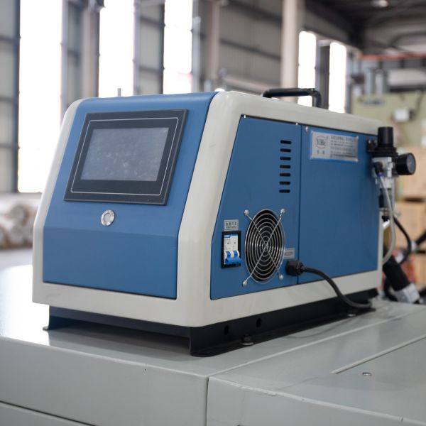 380V Voltage automatique de qualité de l'aluminium de la maison de la feuille de re-enroulement machine entièrement automatique