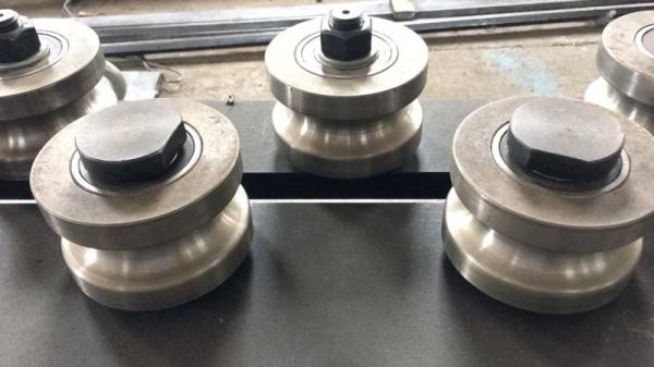 Iron Copper Tube Rotary Wire Straightener With Belt Traction Motor Reducer