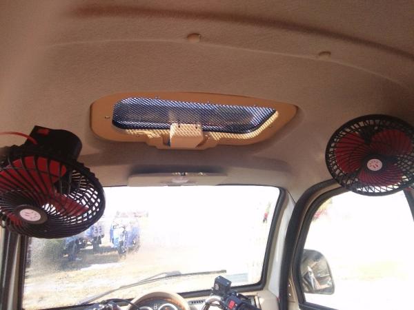 Mini Solar 400kgs Electric Passenger Tricycle