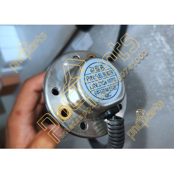 31M9 02130 31Q4 02130 Fuel Cap With Chain R210 9 Hyundai Excavator Parts 31M9 02130 31Q4 02130 Fuel Cap With Chain R210 9 Hyundai Excavator Parts