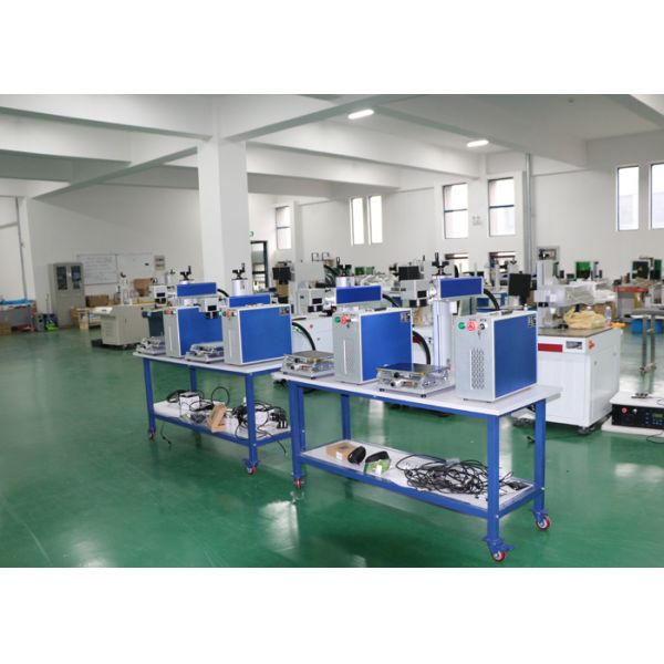 Изготовленная на заказ скоростная промышленная машина маркировки лазера глубина 0,01 до 1мм отмечать