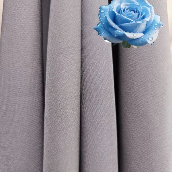 Polyester Fabric For Shirts, Trousers & Skirts – Durable, Easy-Care & Climate Friendly