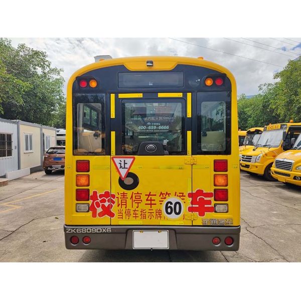 41 Мест Школьные Автобусы  Дизельное Топливо  Произведены в Августе 2014