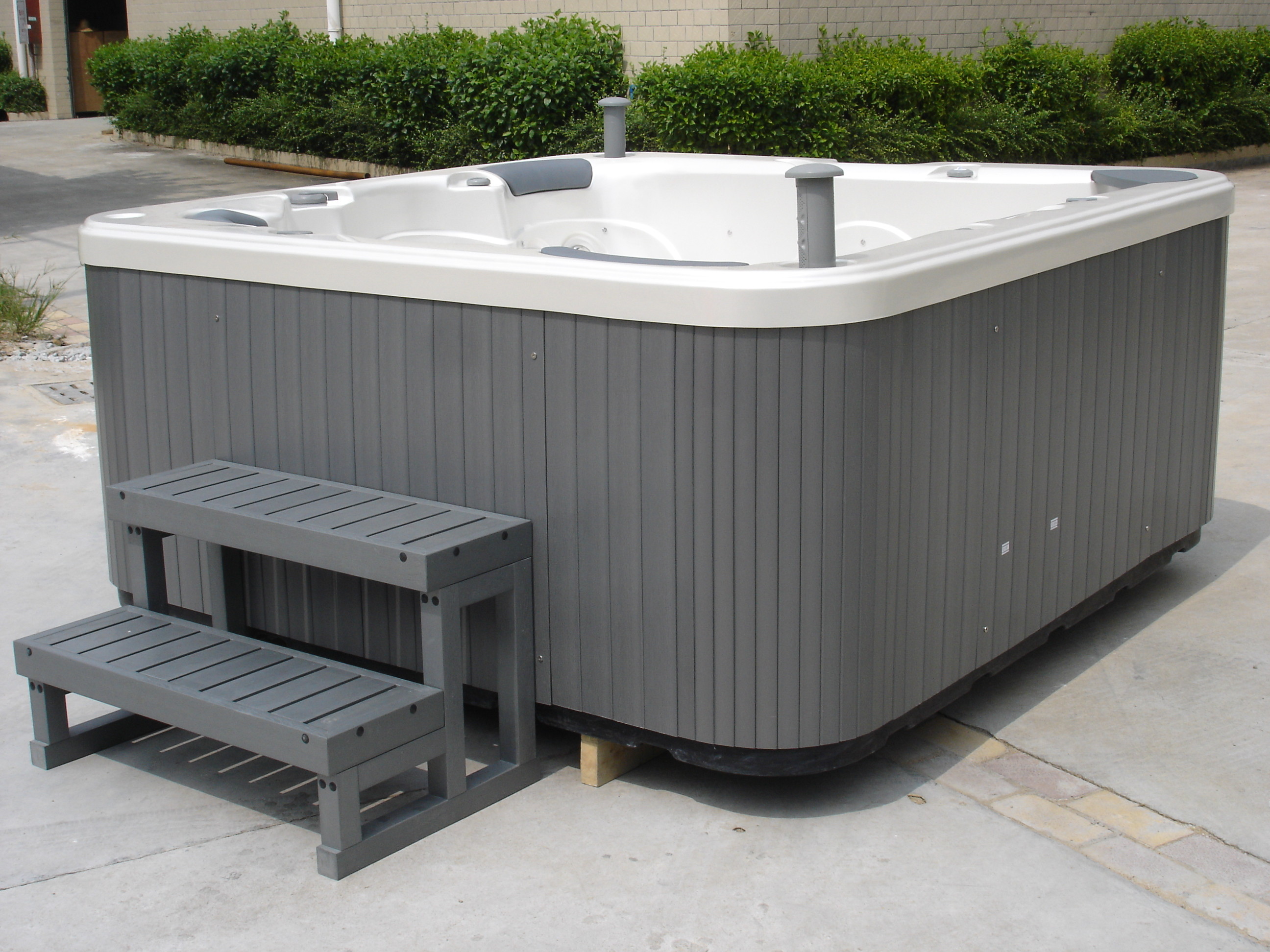 Aristech acrylic square whirlpool outdoor hydro hot tub and spa with 3 seats + 2 lounges