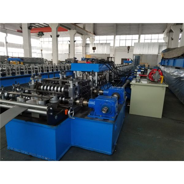 M dá forma ao rolo do corrimão que forma a estrutura forte da espessura da máquina 4.2mm