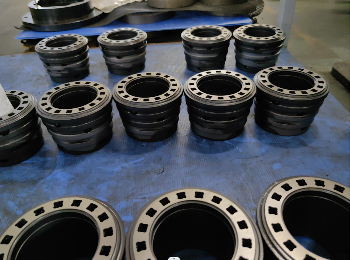 Мотор с радиальным поршневым двигателем серии MCR Rexroth MCR03 MCRE03 MCR05 MCRE05 MCR10 MCRE10 для ремонта нагрузчиков сдвигов BOBCAAT