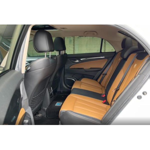 Qin DM 2017 1.5T Premium BYD Compact Car 1.5T 154HP L4 Plug-in Hybrid