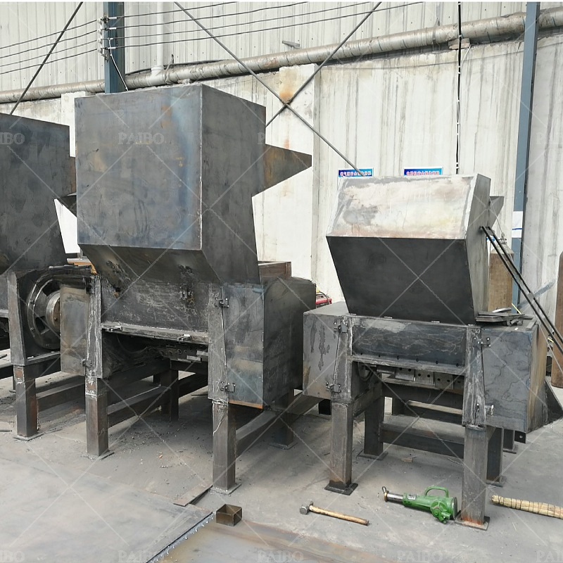 22kW Power Small Tire Waste Plastic Crusher Shredder Design in Building Material Shops