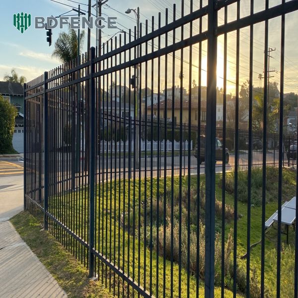 Spear Tubular Black Powder Galvanized Steel Metal Fence Aluminum Iron Steel Fence Square Round Tube Picket Steel Fence Panel
