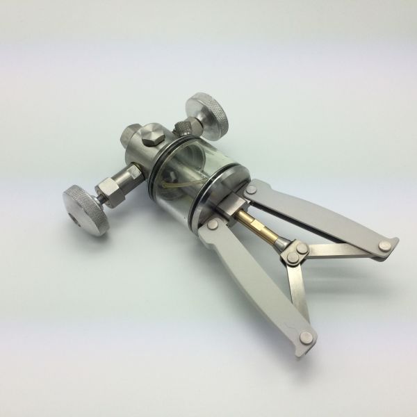 Vacuum pressure pump