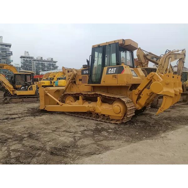 Yellow Cat Bulldozer 104KW Power Advertising Company Machine with Motor Engine Pump