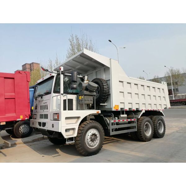 Refurbished 371HP HOWO Dump Truck with 6x4 Drive for Heavy Duty Construction