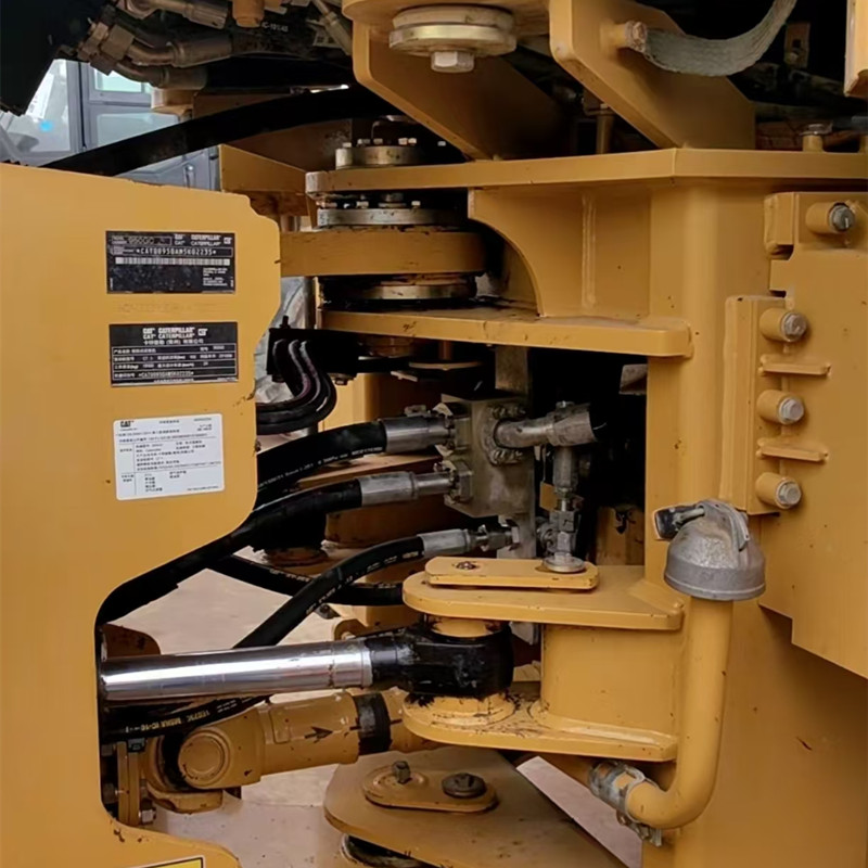 Использованный грузовик для горных колес Cat 950GC Чистый нойер 151 кВт Вместимость ведра 2,5-4,4 м3