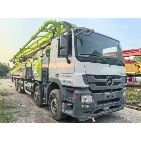 Zoomlion 2020 26m Manual Transmission Concrete Pump Truck