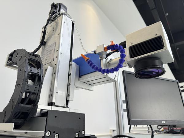 Customized Lithium Ion Batteries Sensor Seal Welding Uv Fiber Laser Engraver For Metal
