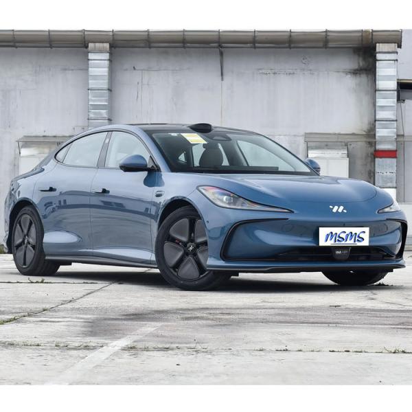 High Power 4WD Sports Car 618km Max Zhiji L6 Pure Electric 2160kg/2610kg Curb Weight