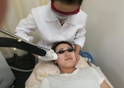 strong cooling system -20℃ - -4℃ 900W Skin Air Cooling Machine For Clinic And Salon
