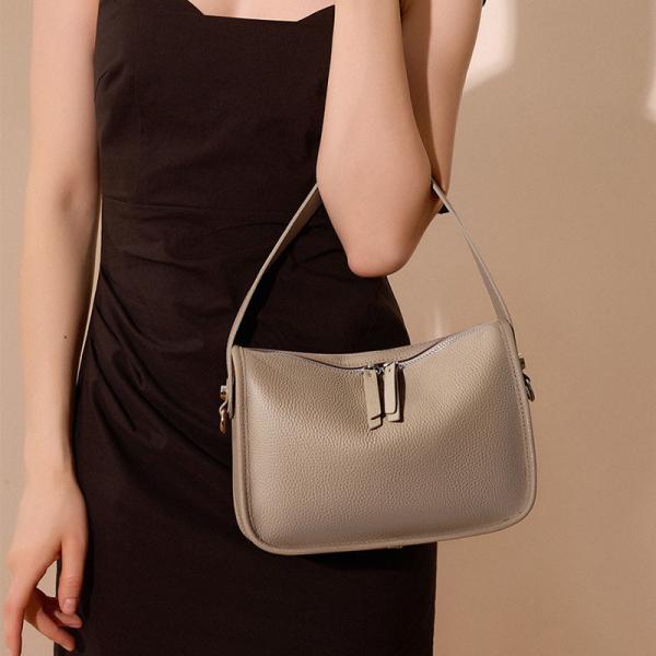 Portable Custom Logo Leather Crossbody Shoulder Pillow Bag for Women's Shoulder Bags