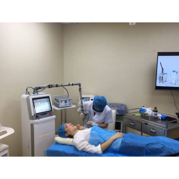 Beijing Sincoheren FDA K and Medical CE co2 facial laser resurfacing with vaginal tips co2 laser facial ultrapuls