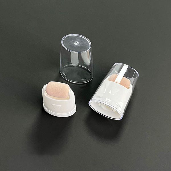 Plastic Beauty Tube with different applicators in Glossy or Matte Surface Finish Ideal Packaging Solution for Cosmetics and Skincare
