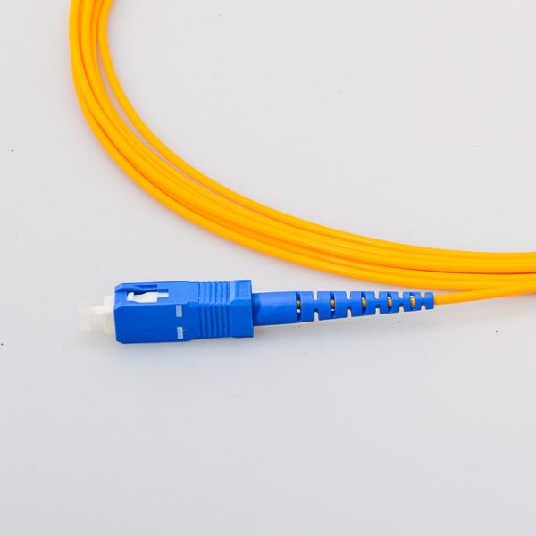 LC/APC 0.9mm Optical Fiber Pigatil Jumper Singlemode Network PVC Fiber Optic Pigtail