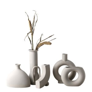 Minimalist Ceramic Vase with Raw Matte Finish
