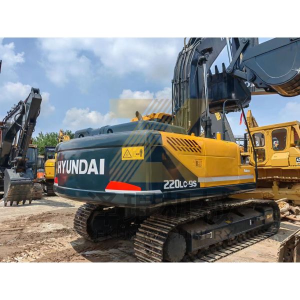 2019 Hyundai R220LC-9S Crawler Excavator 22 Ton Capacity In Shanghai