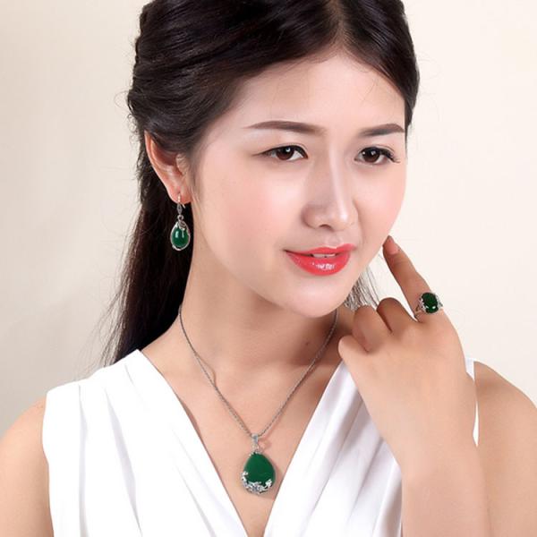 Retro Jewelry Thailand Silver with Marcasite and Green Agate Earrings (JA1750GREEN)