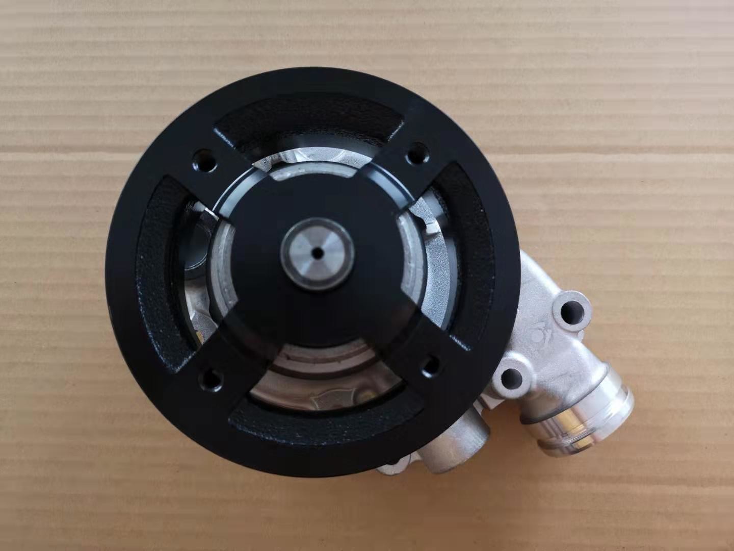 8976027730 ISUZU Fvr Запчасти ISUZU Дизельный двигатель 6HE1 6HH1 Водяная нассос с прокладкой