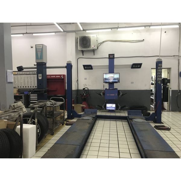 ECM 533cm Wheelbase 4 Cameras 3D Wheel Alignment Machine
