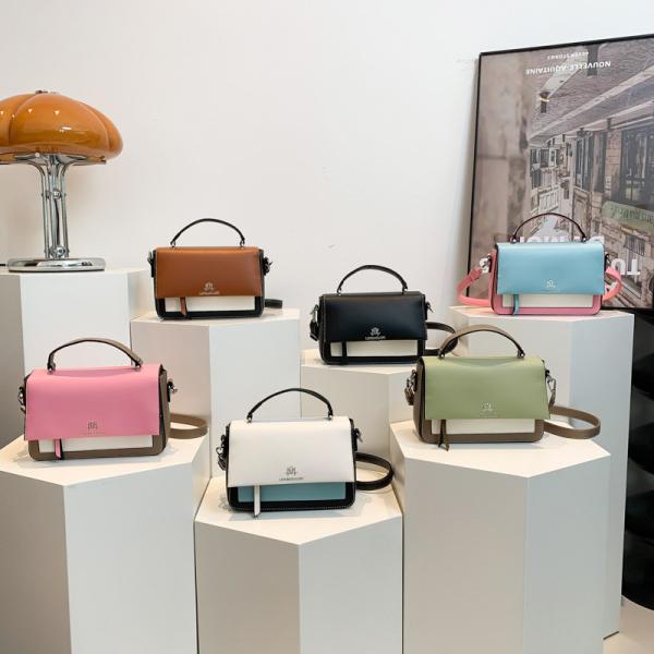 2024 SPRING AND SUMMER NEW FASHION SMALL SQUARE BAG SINGLE SHOULDER BAG MATCHING COLOR HAND CROSSBODY BAG