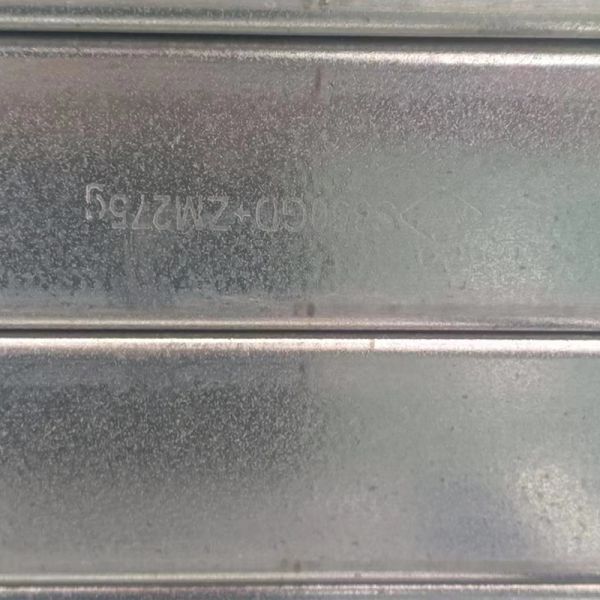 Tubo cuadrado de zinc magnesio aluminio resistente a la corrosión de peso ligero