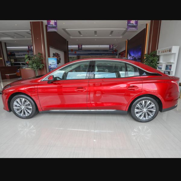 Тип батареи EV седана электрического автомобиля Hongqi E-QM5 автоматический электрический длинный