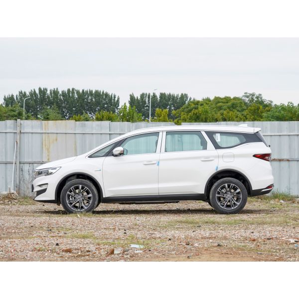 2023 Geely Jiaji Plug In Hybrid 1.5TD PHEV 5-door 6-seat MPV with 190KW Total Motor Power