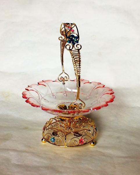 The New sun flower shape candy bowl w/classic stand & elegantThe New(1)