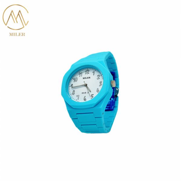 30 Meters Water Resistance and Quartz Movement Quartz Watch