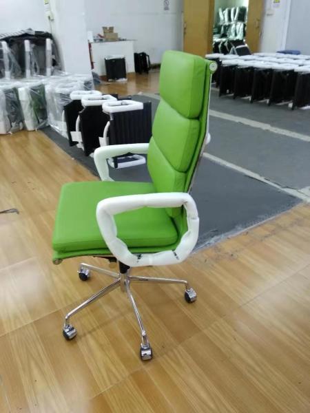 Mid Century High End Executive Chairs , Green Swivel Desk Chair Tilt / Lock Function