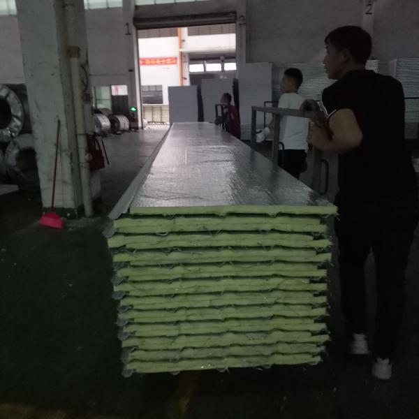 840-25-426mm iron grey steel sheet up and silver paper down glass wool sandwich panel