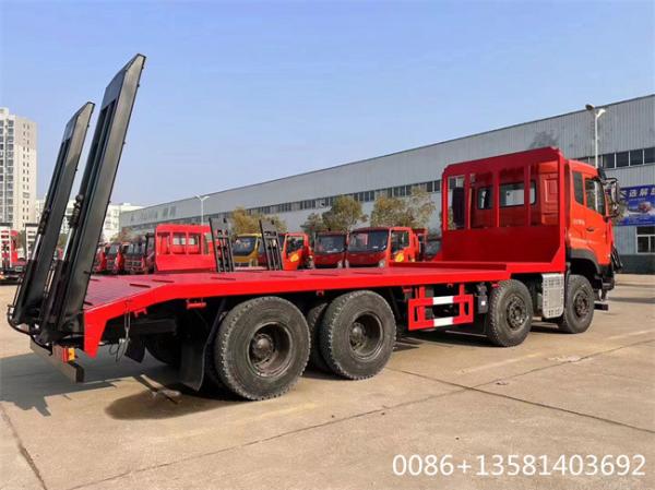 Chine 30 tonnes Grand camion de récupération à lit plat Dongfeng 8x4 camion de traction à lit plat