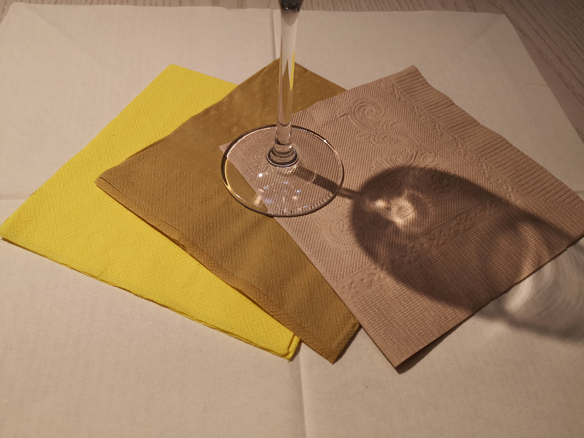 Eco Friendly 2ply Luxury Paper Napkin 33x33cm Full Embossed Patteren