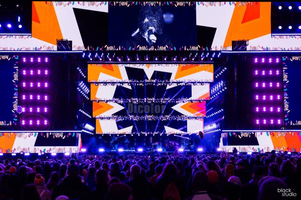 Rental Screens Curve Screens High Brightness IP65 P12 Outdoor LED Billboards