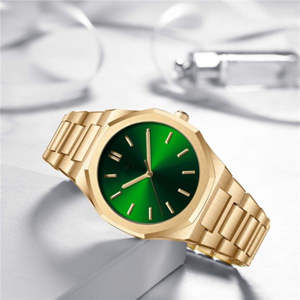 PVD Plated Gold Mens Quartz Stainless Steel Watch 5atm Water Resistant