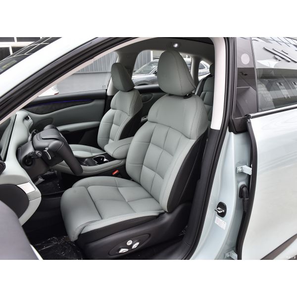 Saic IM LS6 4WD EV SUV The Must-Have B2B Choice for Long Range Needs in 2023-2024