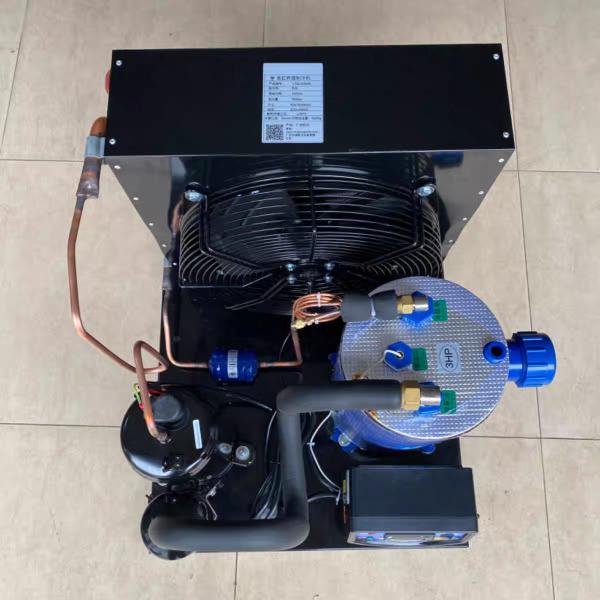 Precisión de control de temperatura de ±1°C Enfriador de tornillo enfriado por aire Ideal para aplicaciones de acuicultura